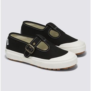 VANS MARY JANE STYLE 93 💗BRAND NEW💗  SHOE